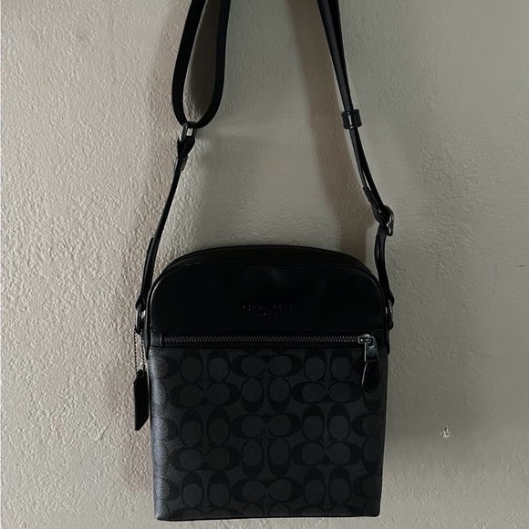 Coach Men’s Body Bag - Picture 3 of 5